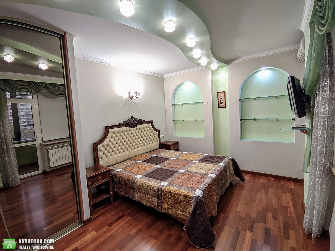 Rent out 5-room apartment. Киев,  Старонаводницкая — photo 4