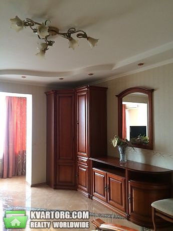 Rent out 1-room apartment. Киев,  Святошинская пл — photo 4