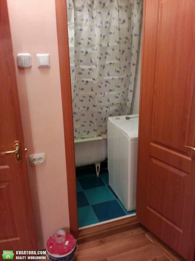 Rent out 1-room apartment. Киев,  Святославская — photo 4
