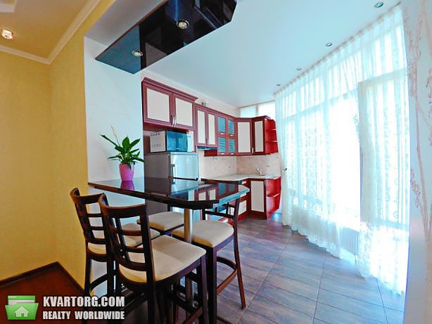 Rent out 2-room apartment. Киев,  Ломоносова — photo 3