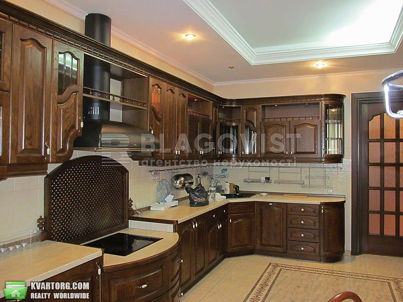 Rent out 5-room apartment. Киев,  Дмитриевская — photo 1