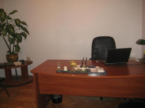 Rent out office. Киев, Урицкого — photo 1