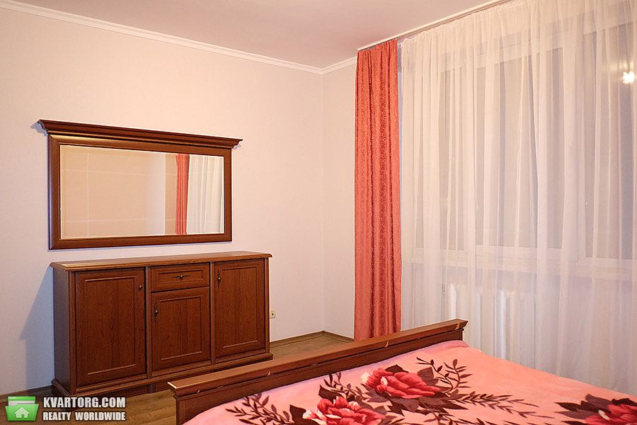 Rent out 2-room apartment. Киев,  Гришко — photo 2