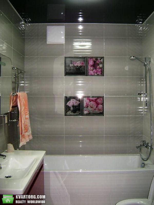 Rent out 2-room apartment. Киев,  Заречная — photo 7