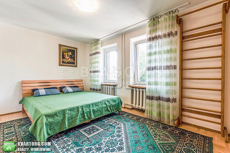 Rent out 2-room apartment. Киев,  Андреевская — photo 2