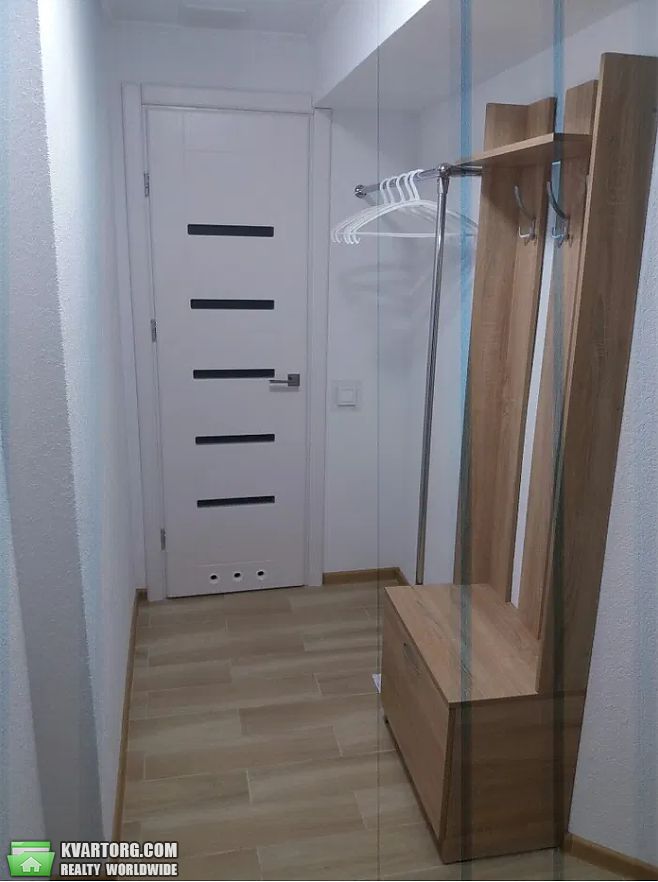 Rent out 1-room apartment. Львов, Тарнавського — photo 2