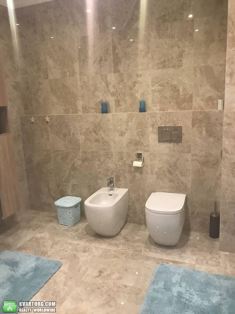 Rent out 3-room apartment. Киев,  Жилянская — photo 9