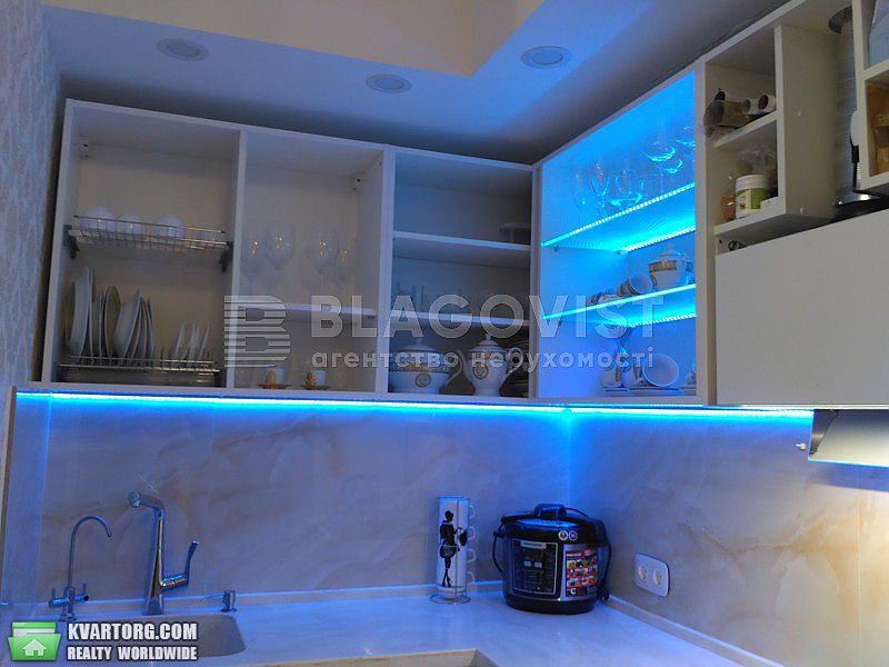 Sell 2-room apartment. Киев, Трускавецька — photo 6
