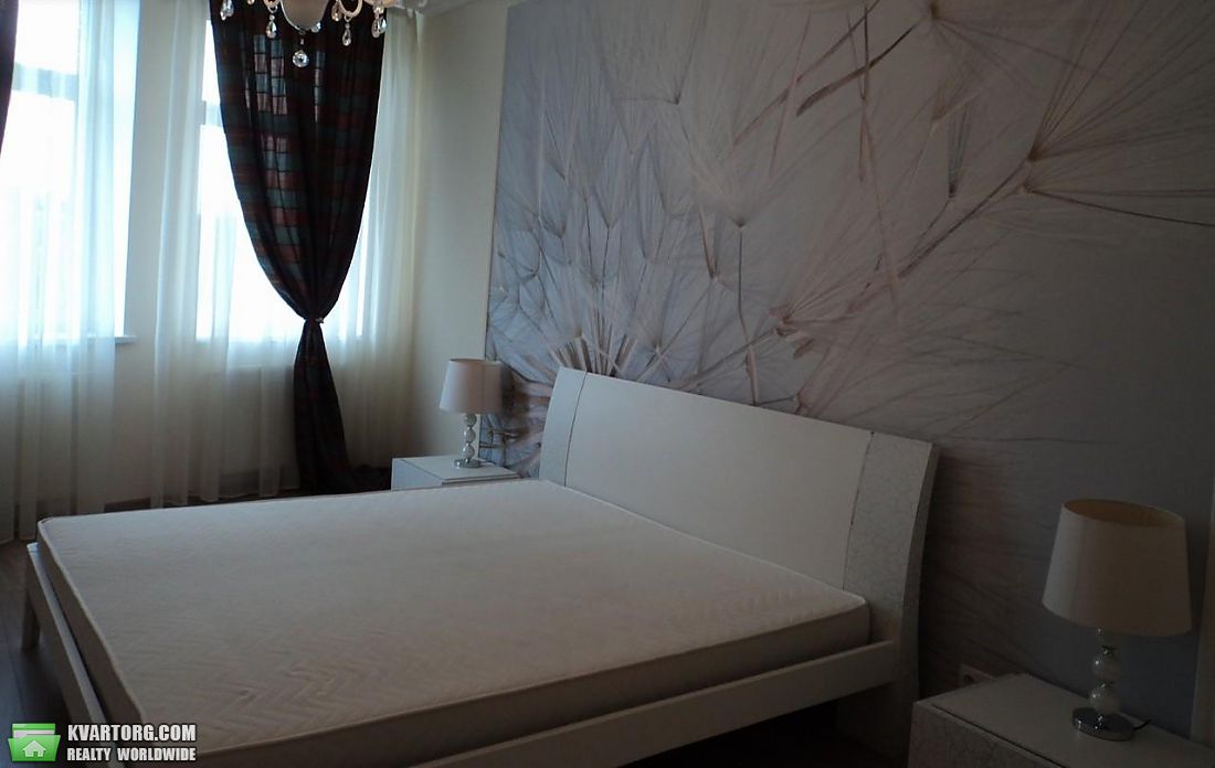 Rent out 2-room apartment. Киев,  Леси Украинки бул — photo 1