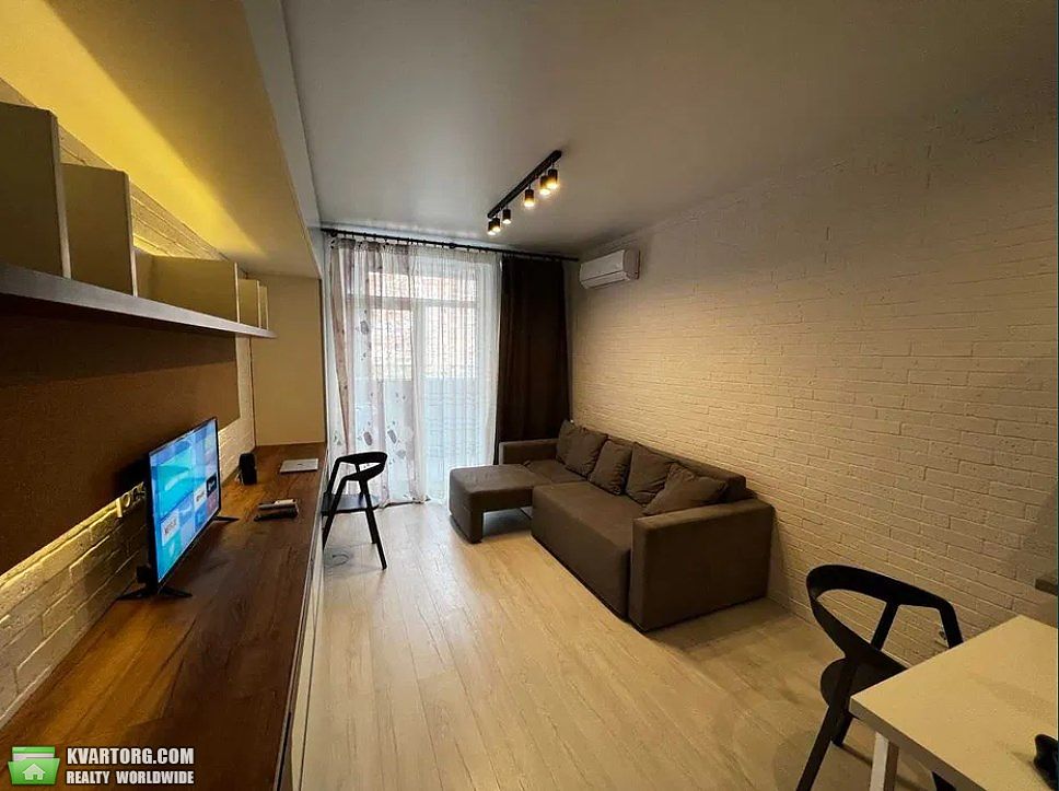 Rent out 1-room apartment. Киев,  Васильковская — photo 2