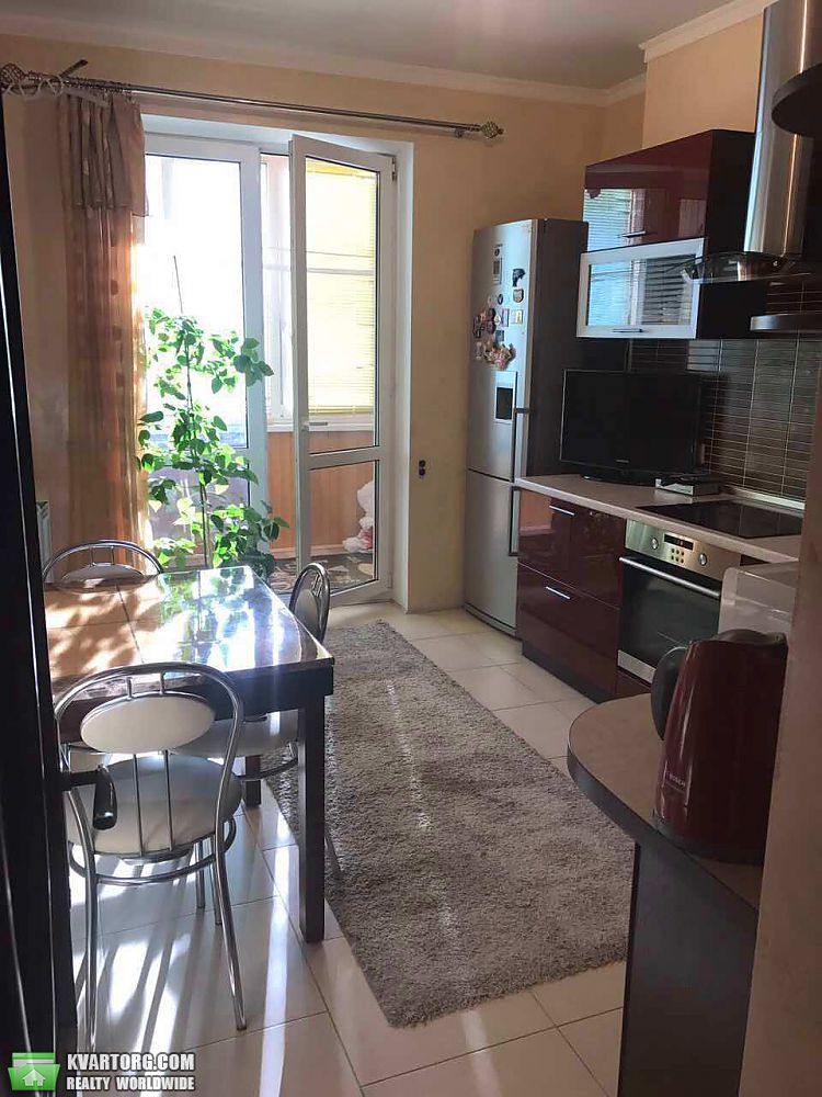 Sell 2-room apartment. Киев,  Днепровская наб — photo 3
