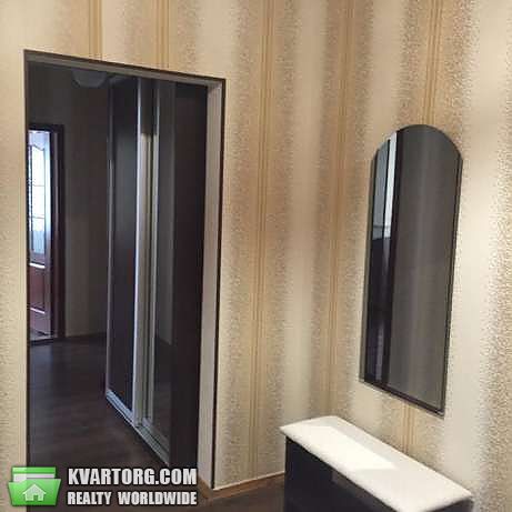 Rent out 2-room apartment. Киев,  Урловская — photo 5