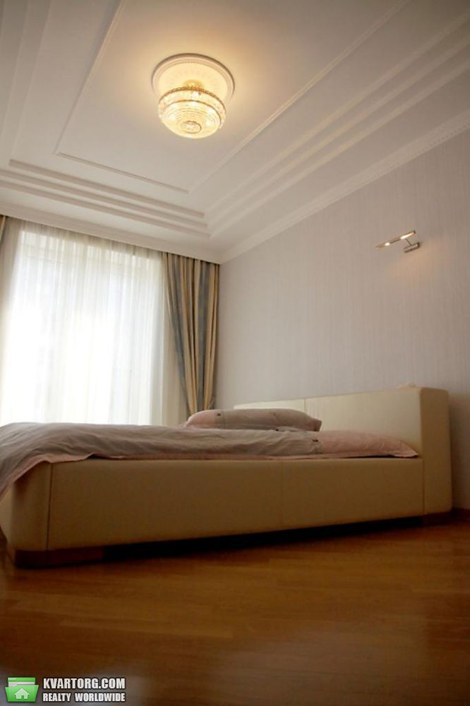 Rent out 3-room apartment. Киев,  Мирного Панаса — photo 4