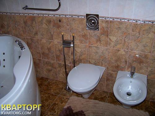 Rent out 3-room apartment. Киев, стадионная — photo 9