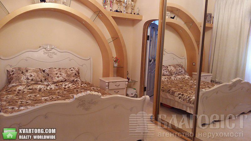Sell 5-room apartment. Киев,  Лютеранская — photo 2
