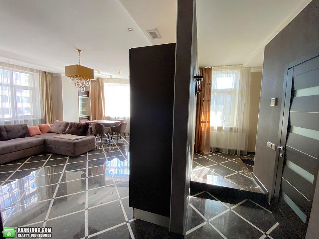 Rent out 3-room apartment. Киев,  Антоновича — photo 4