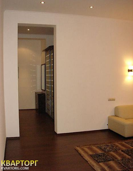 Rent out 2-room apartment. Киев,  Саксаганского — photo 3