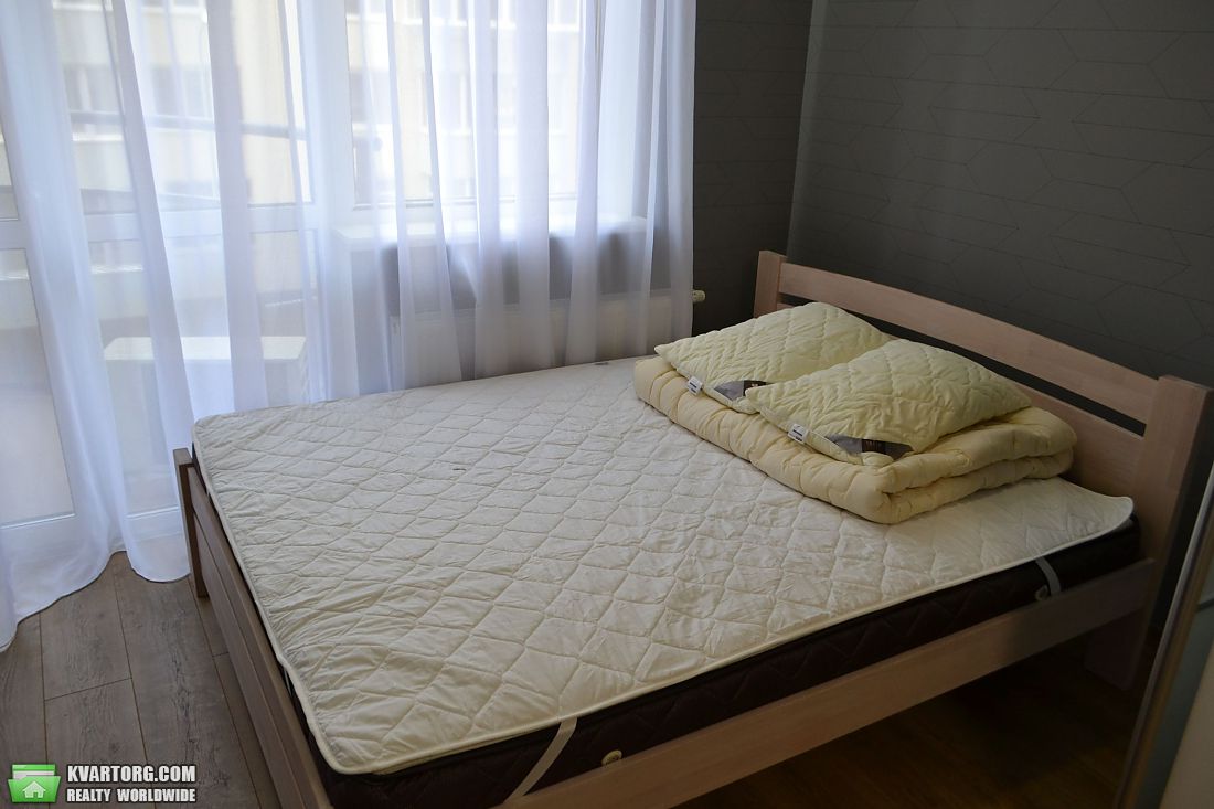 Rent out 1-room apartment. Киев,  Ломоносова — photo 4