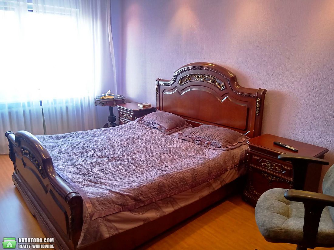 Sell 3-room apartment. Киев,  Милославская — photo 1