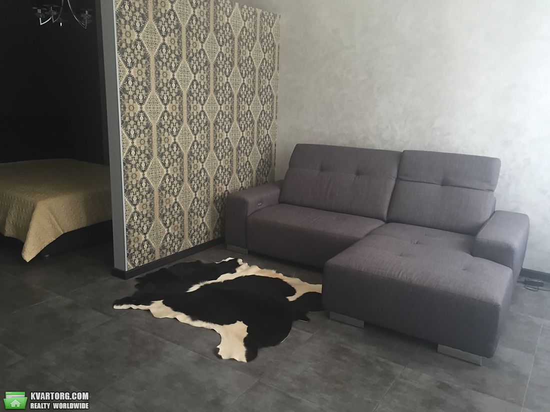 Sell 2-room apartment. Киев,  Златоустовская — photo 2