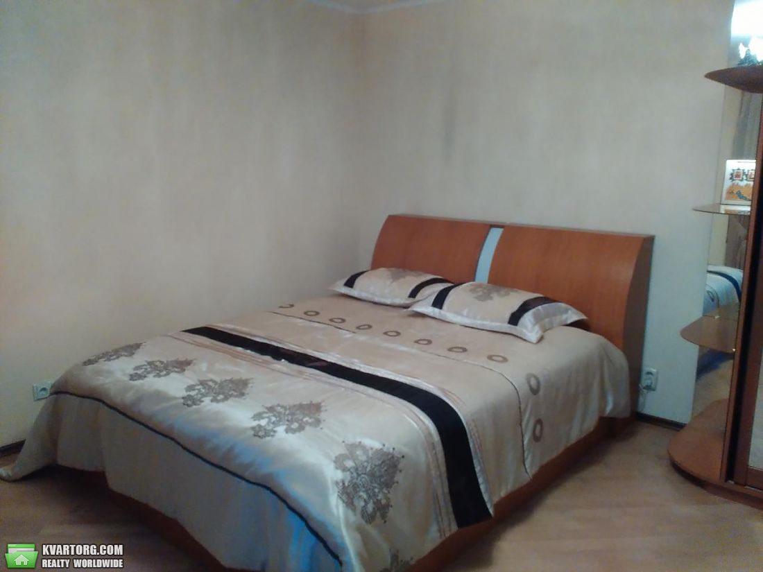 Rent out 2-room apartment. Киев,  Никольско-Ботаническая — photo 6