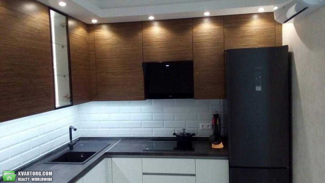 Sell 2-room apartment. Киев,  Черновола — photo 1