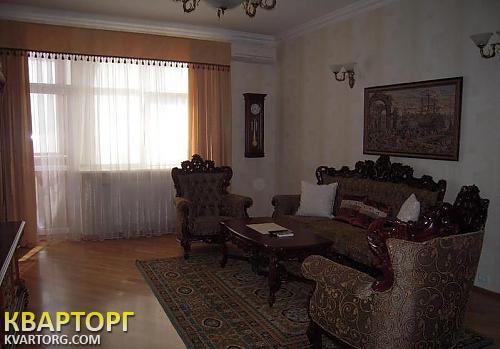 Rent out 2-room apartment. Киев,  Щорса — photo 3