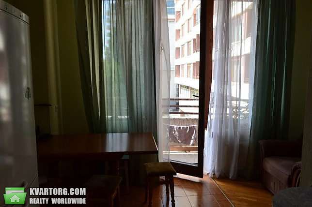 Rent out 4-room apartment. Киев,  Жилянская — photo 3