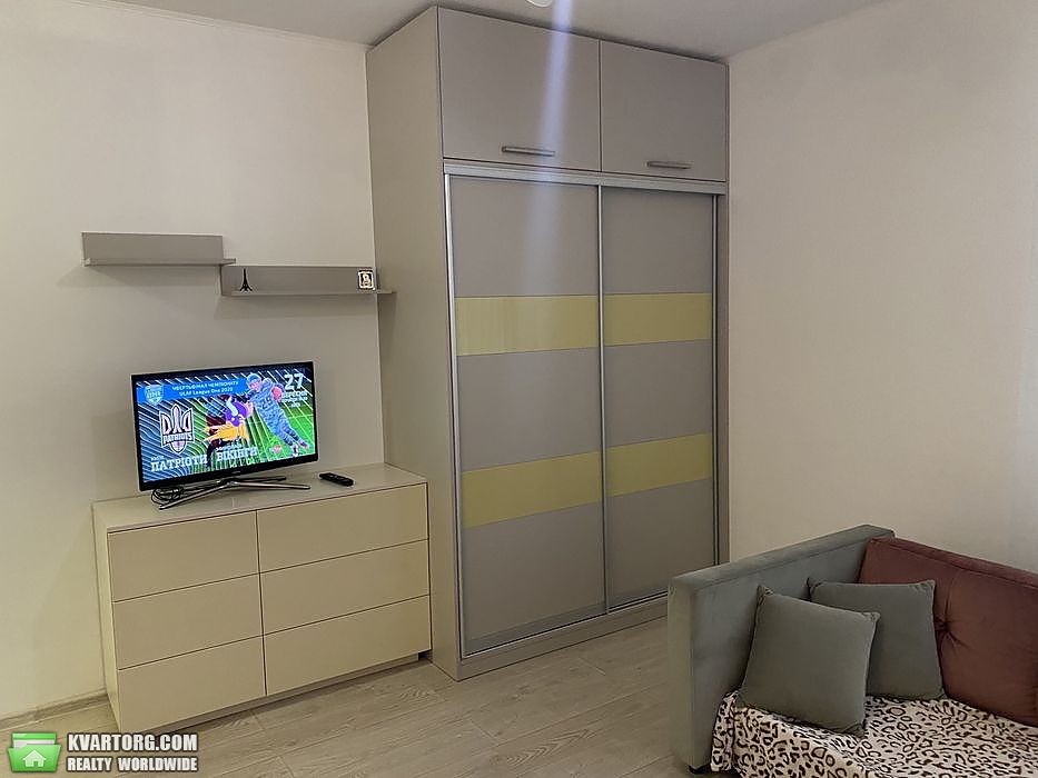 Sell 1-room apartment. Киев, пер. Левитана — photo 3