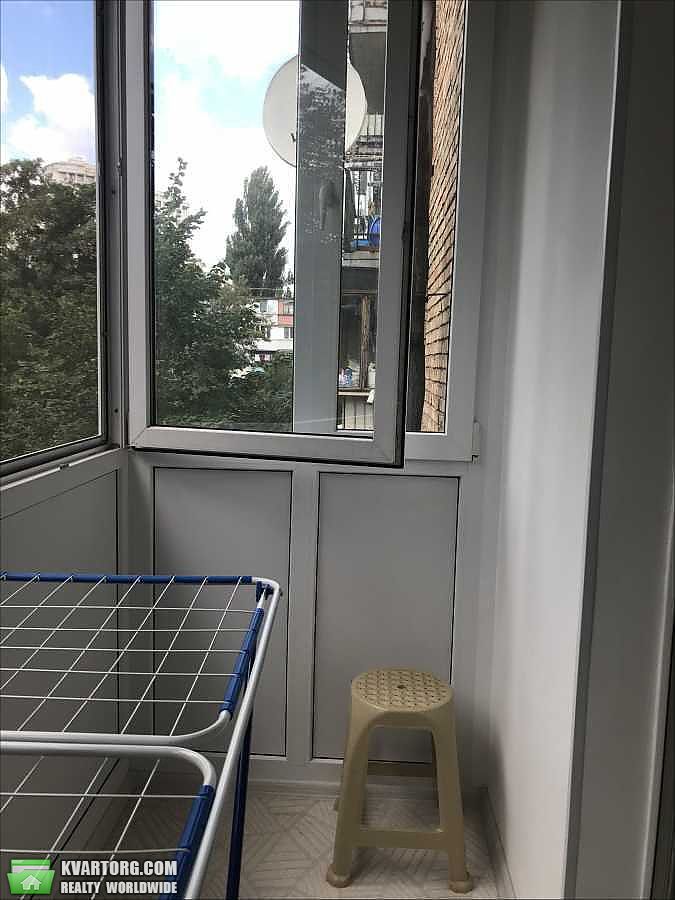 Sell 1-room apartment. Киев,  Дегтяревская — photo 3