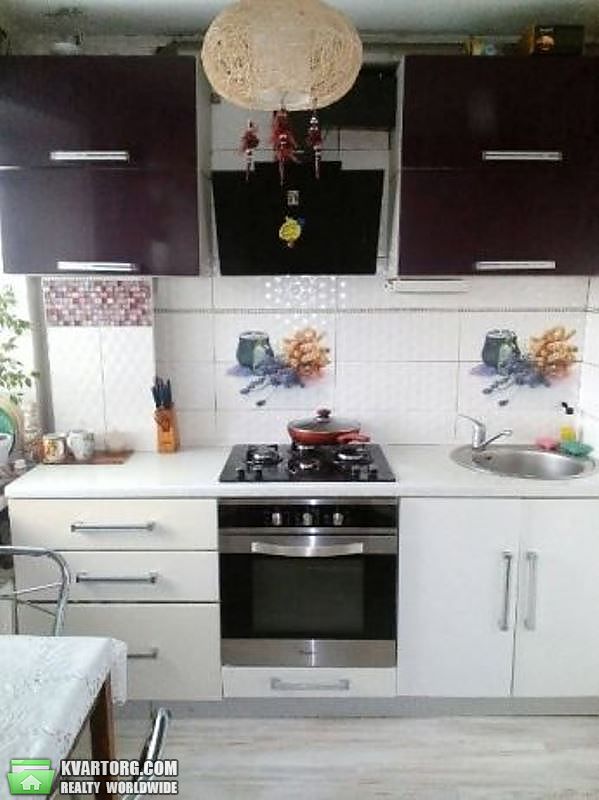Sell 2-room apartment. Киев, Кирилловская — photo 1