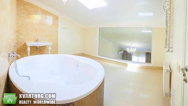 Rent out 4-room apartment. Киев,  Полтавская — photo 9