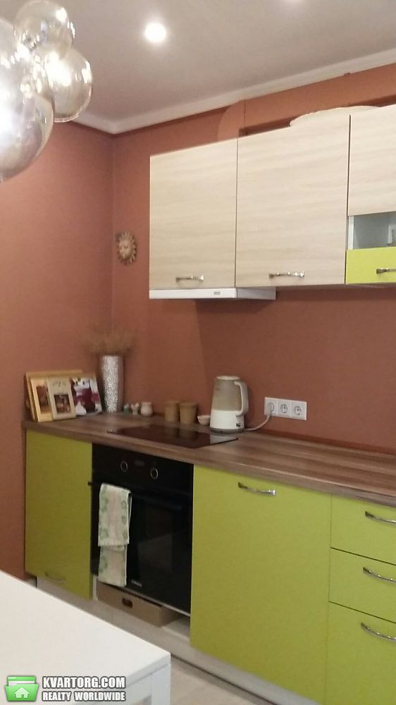 Rent out 2-room apartment. Киев, Николая Хвилевого — photo 1