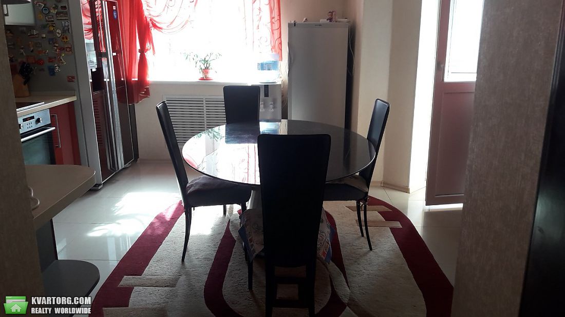 Rent out 2-room apartment. Киев, Мишуги — photo 3