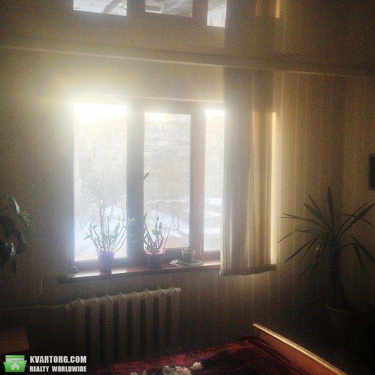 Sell 2-room apartment. Киев,  Автозаводская — photo 2