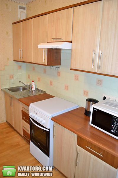 Rent out 1-room apartment. Киев, Урловская — photo 1