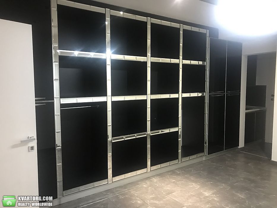 Rent out office. Киев, Срибнокильская ул. — photo 4