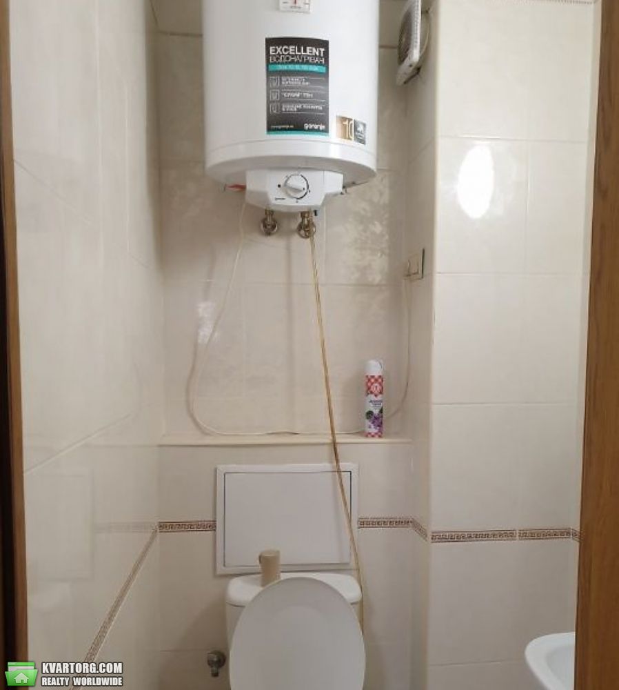 Rent out 3-room apartment. Киев,  Победы пр — photo 9