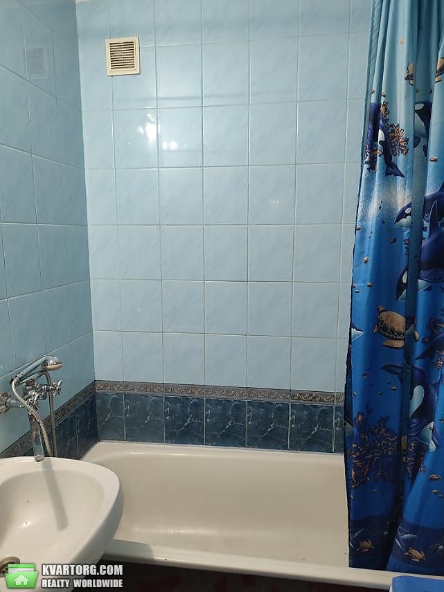 Rent out 2-room apartment. Киев,  Калачаевская — photo 7