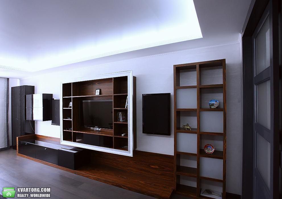 Rent out 2-room apartment. Киев, Голосеевская — photo 1