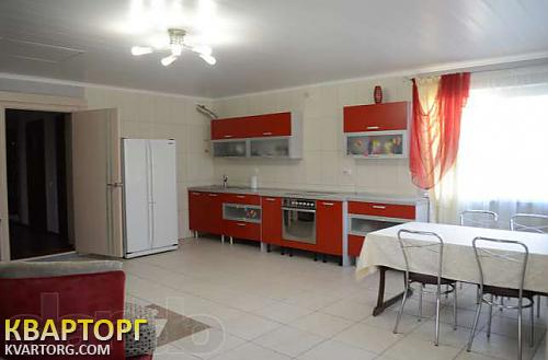 Rent out house. Киев, Охотничья — photo 1