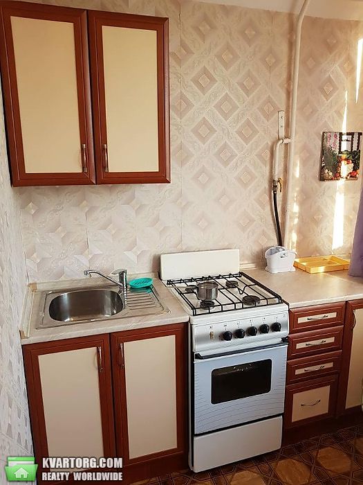 Rent out 2-room apartment. Киев, шоссе Харьковское — photo 3