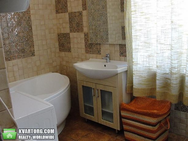 Rent out 3-room apartment. Киев,  Краковская — photo 6