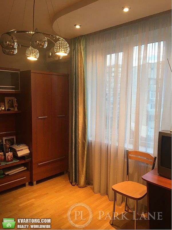 Sell 3-room apartment. Киев,  Тургеневская — photo 2