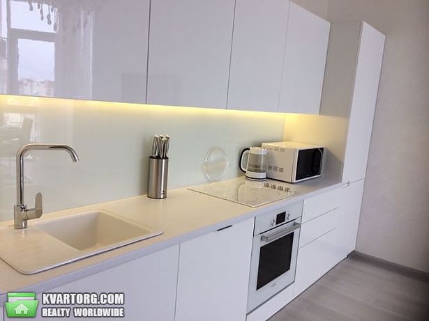 Rent out 2-room apartment. Киев,  Драгомирова — photo 5