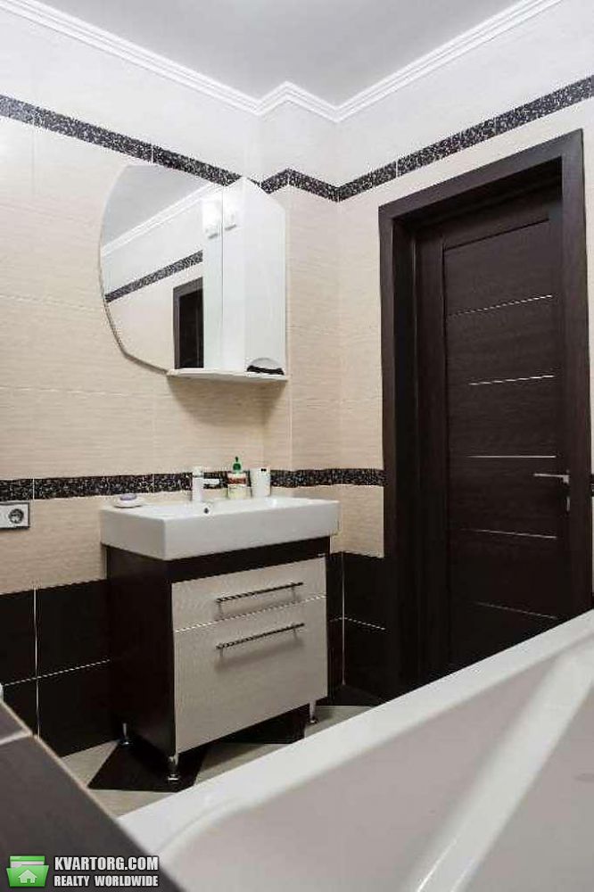 Rent out 3-room apartment. Киев,  Гетьмана — photo 9