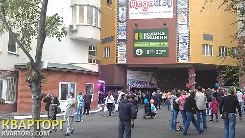 Rent out shop. Киев,  Харьковское шоссе — photo 2