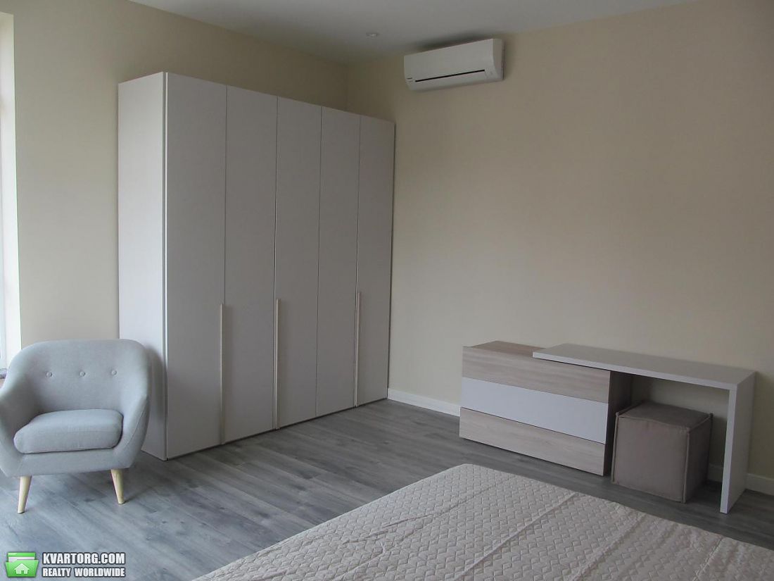 Rent out 3-room apartment. Киев,  Кловский спуск — photo 4