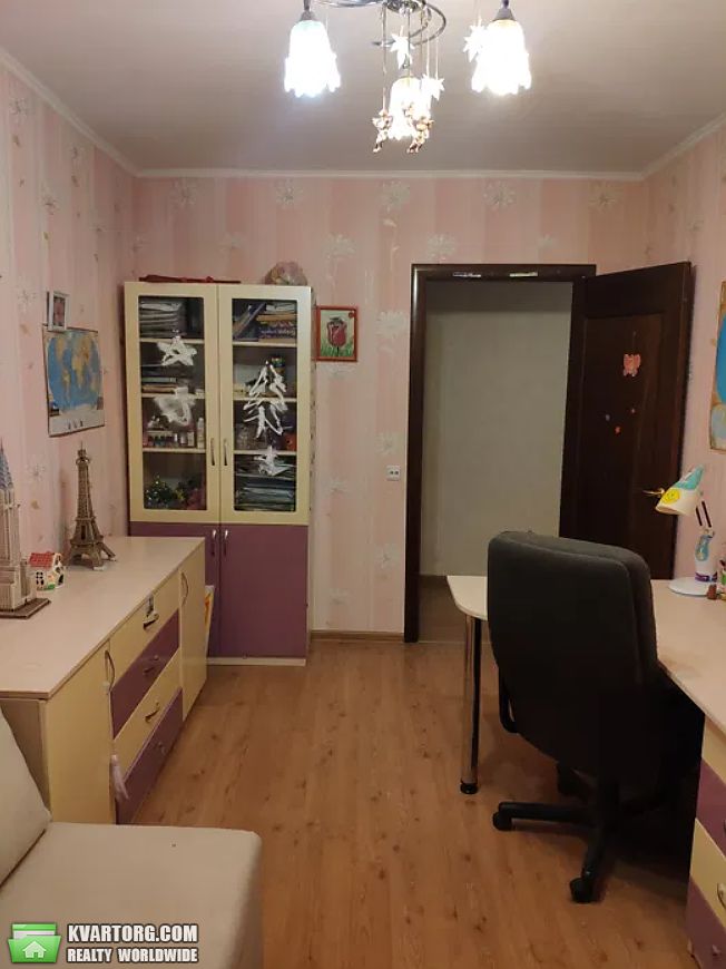 Rent out 3-room apartment. Киев,  Бориспольская — photo 8