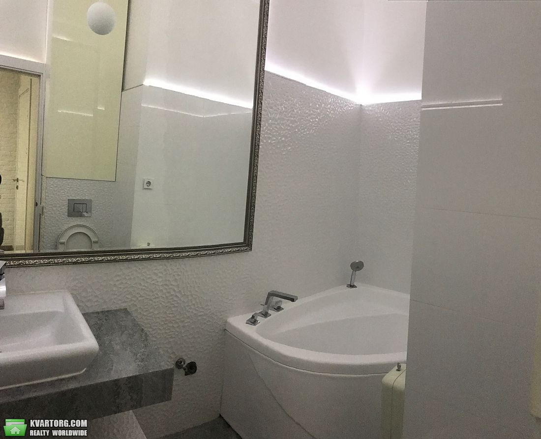 Rent out 3-room apartment. Киев, Драгомирова — photo 7